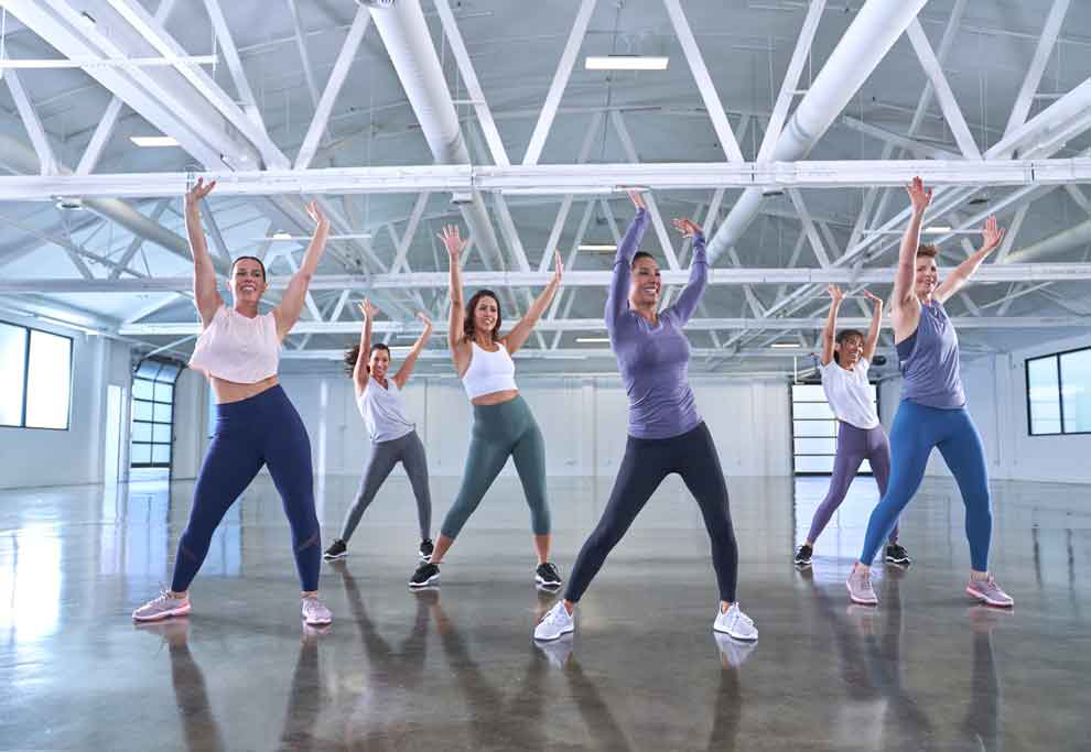 Jazzercise combina esercizio aerobico, danza, fitness a ritmo di musica per un allenamento completo